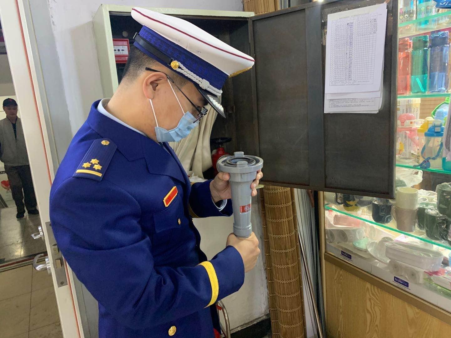 家庭防火，應(yīng)急照明燈具的使用與維護指南