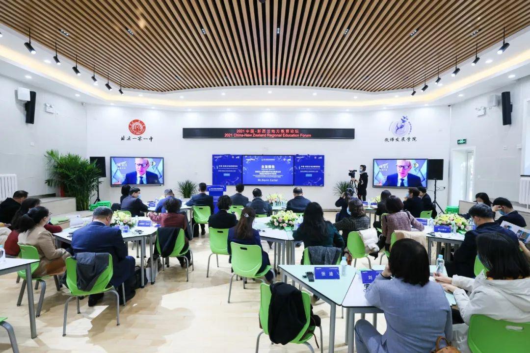 教育與科技結合，提升教育系統(tǒng)效率,智能路徑優(yōu)化精準路徑實施_智融版38.60.96