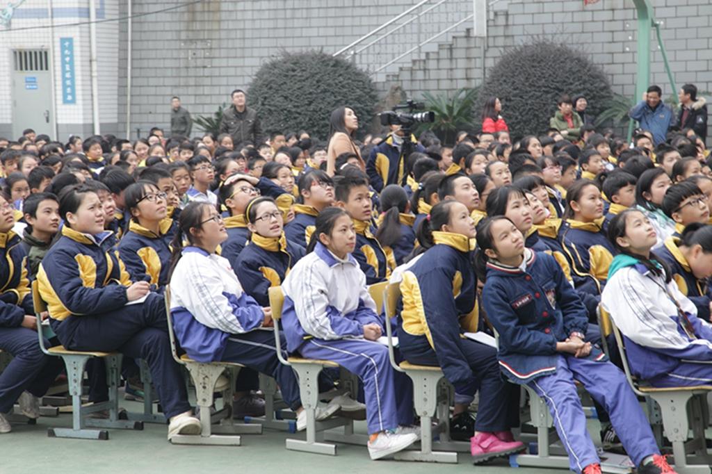 智能設(shè)備如何提升教育的互動(dòng)性與參與度,智能引領(lǐng)全局控制_星辰版46.17.89